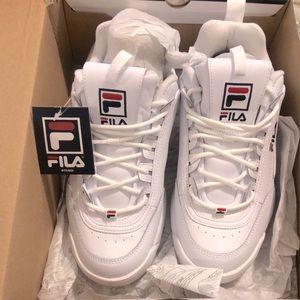Fila Disruptor Sneakers ⭐️ Sold⭐️